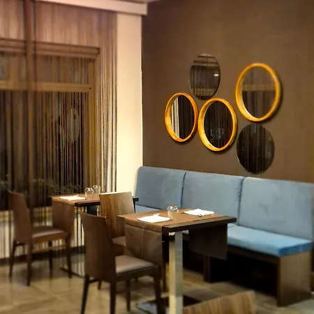 Hotel Sandalia