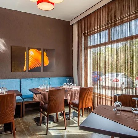 Sandalia Hotel