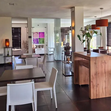 Hotel Sandalia
