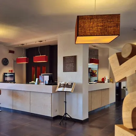 Hotel Sandalia