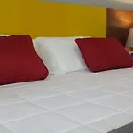 Hotel Sandalia 3*