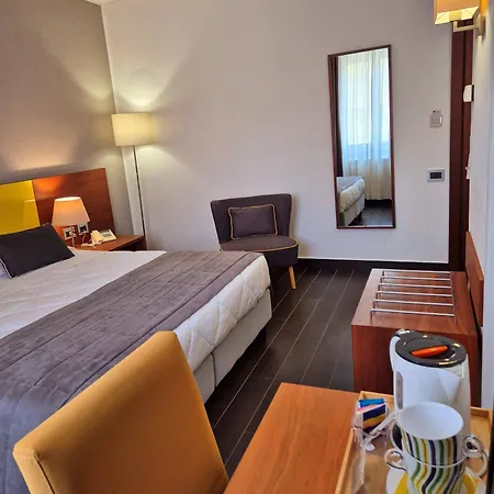 Sandalia Hotel 3*