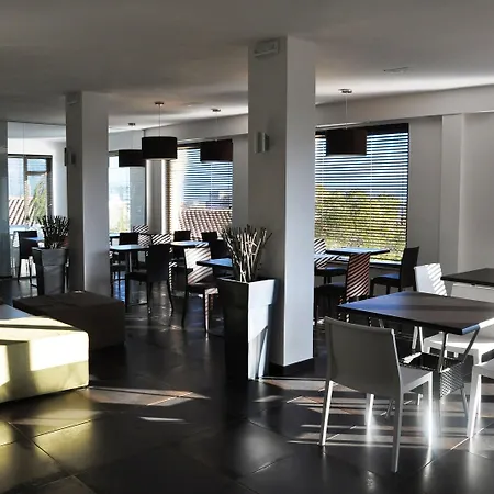 Hotell Sandalia 3*
