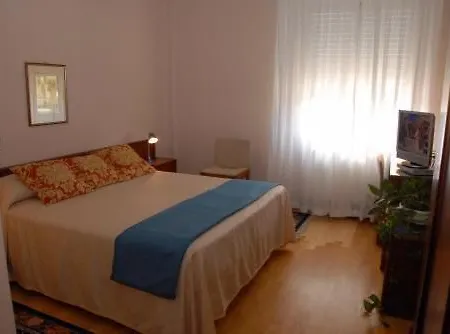 Hotel Sandalia 3*