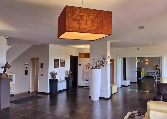 Sandalia 3* ヌーオロ